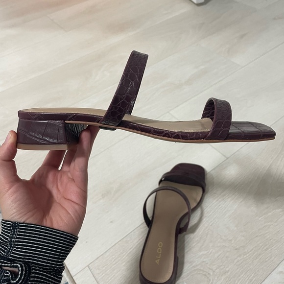Aldo sandals - Picture 1 of 5